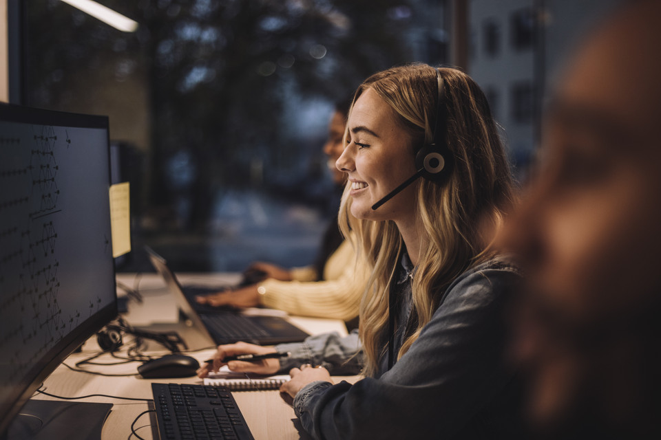 Telecom customer service agent using RiskShield to improve customer satisfaction with real-time AI support